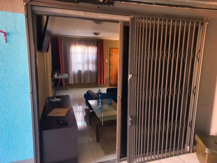 3 Bedroom Property for Sale in Windmill Park Gauteng