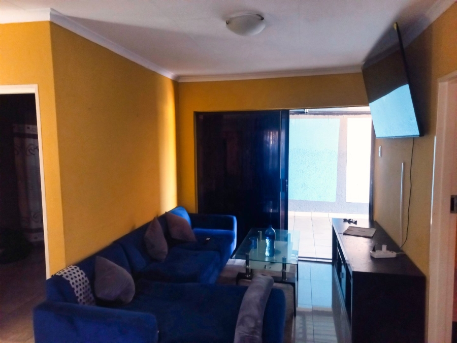 3 Bedroom Property for Sale in Windmill Park Gauteng