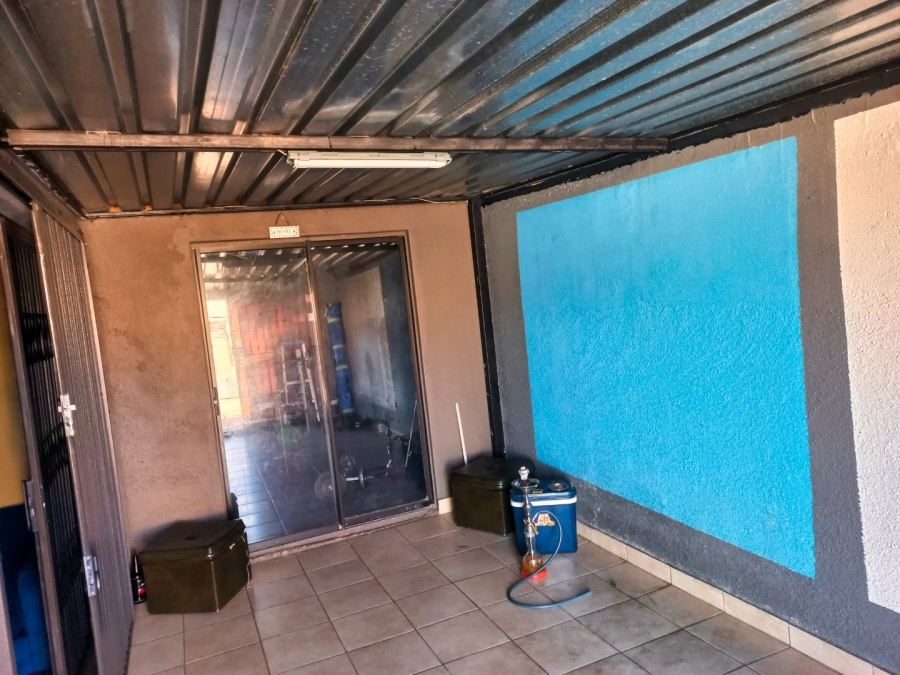 3 Bedroom Property for Sale in Windmill Park Gauteng