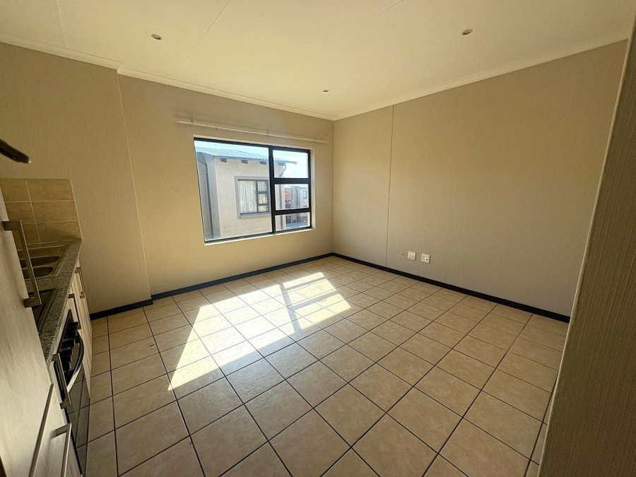 1 Bedroom Property for Sale in Wilgeheuwel Gauteng