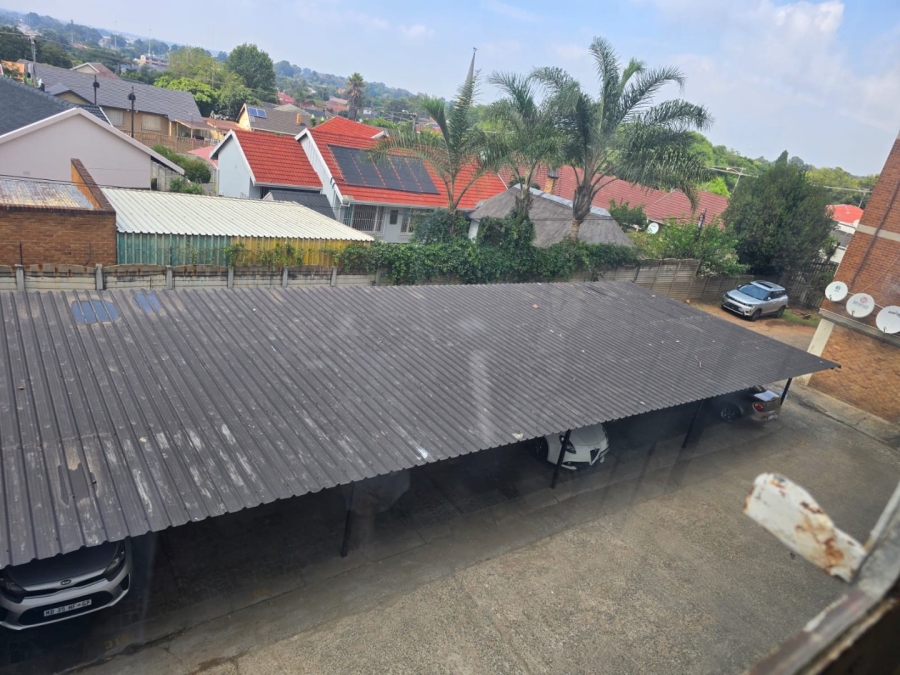 To Let 2 Bedroom Property for Rent in Symhurst Gauteng