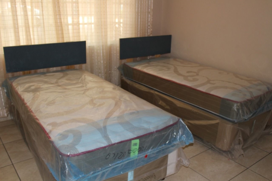 4 Bedroom Property for Sale in Westdene Gauteng
