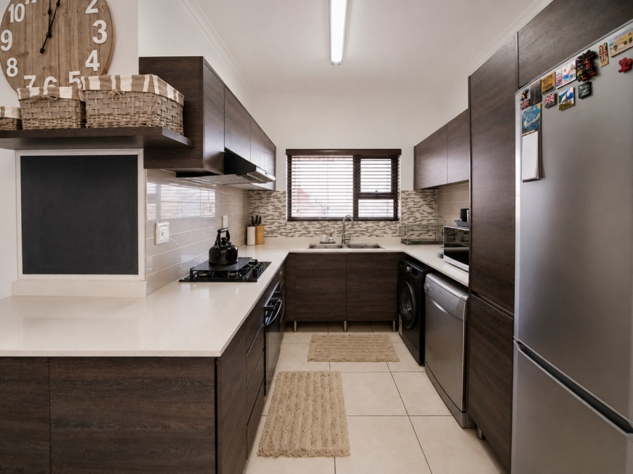 3 Bedroom Property for Sale in Greenstone Hill Gauteng