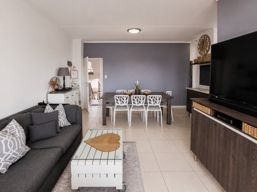 3 Bedroom Property for Sale in Greenstone Hill Gauteng
