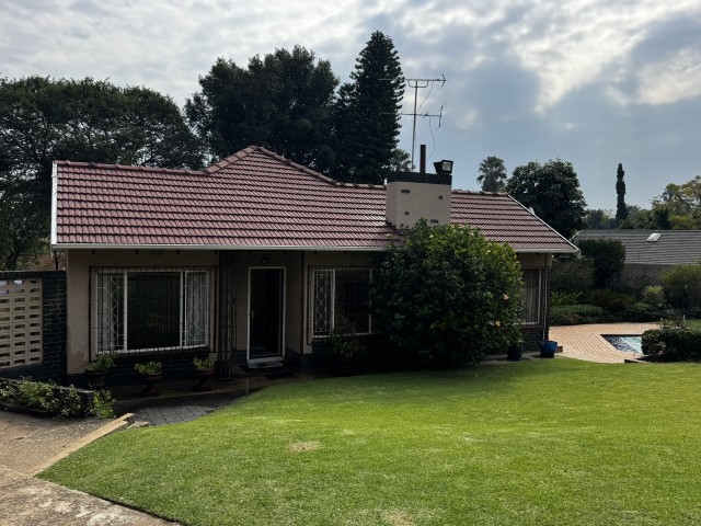  Bedroom Property for Sale in Lombardy East Gauteng
