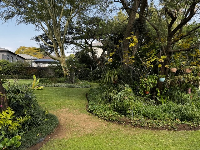  Bedroom Property for Sale in Lombardy East Gauteng