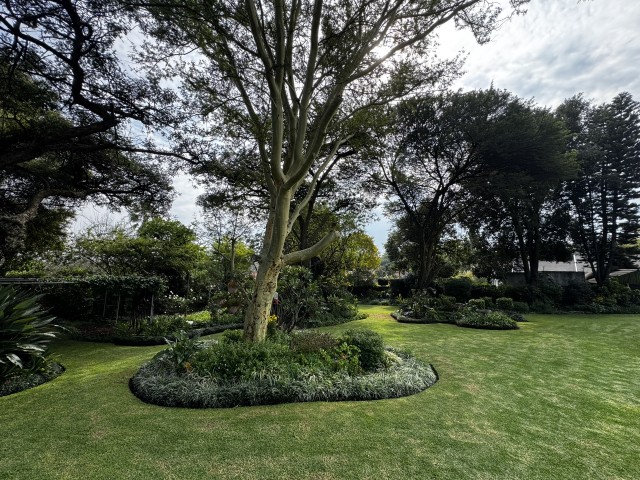  Bedroom Property for Sale in Lombardy East Gauteng