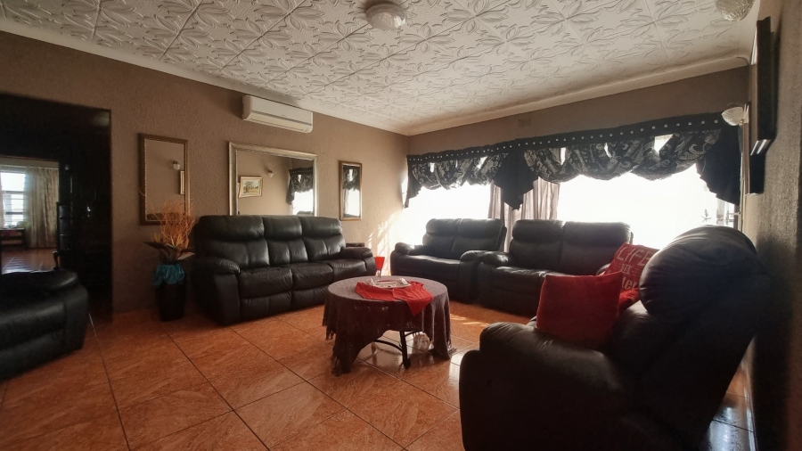 3 Bedroom Property for Sale in Sonland Park Gauteng