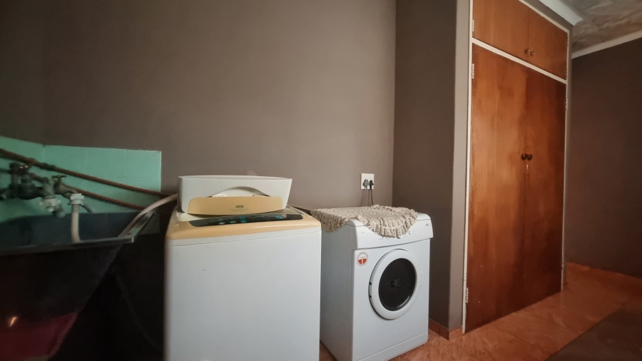 3 Bedroom Property for Sale in Sonland Park Gauteng