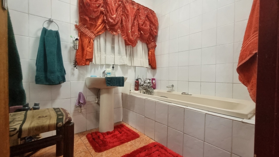 3 Bedroom Property for Sale in Sonland Park Gauteng