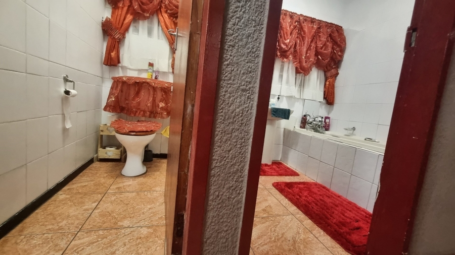 3 Bedroom Property for Sale in Sonland Park Gauteng