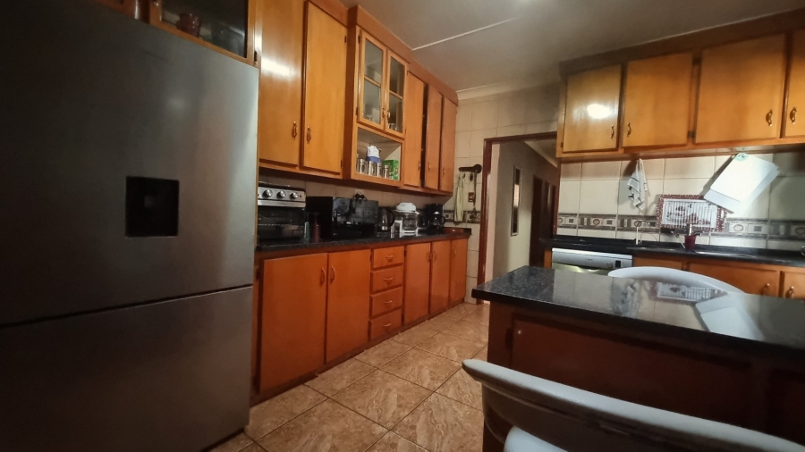 3 Bedroom Property for Sale in Sonland Park Gauteng