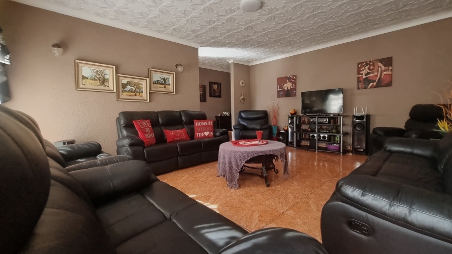 3 Bedroom Property for Sale in Sonland Park Gauteng