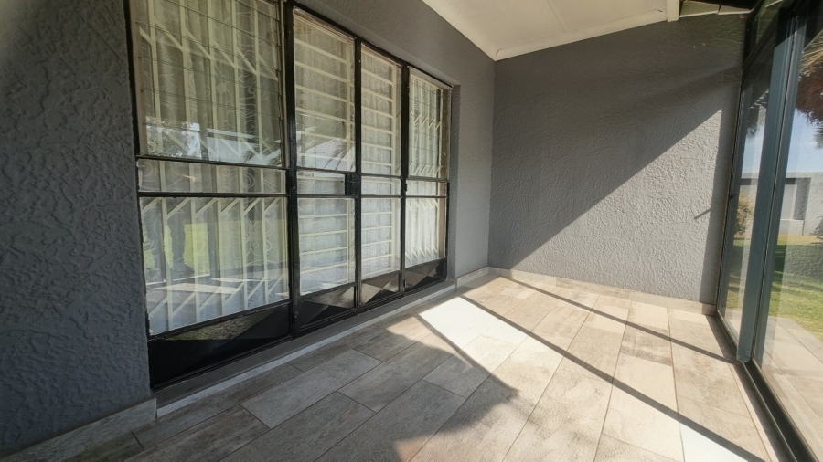 3 Bedroom Property for Sale in Sonland Park Gauteng