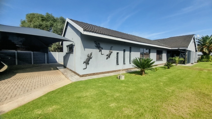 3 Bedroom Property for Sale in Sonland Park Gauteng
