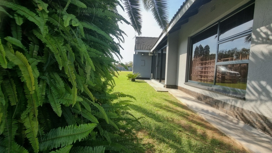 3 Bedroom Property for Sale in Sonland Park Gauteng