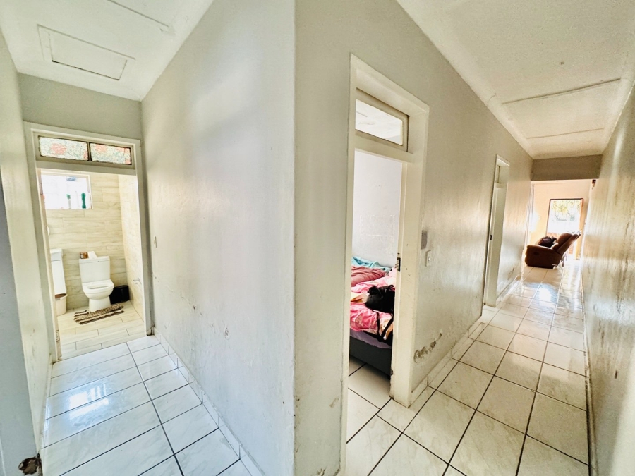 2 Bedroom Property for Sale in Bezuidenhout Valley Gauteng