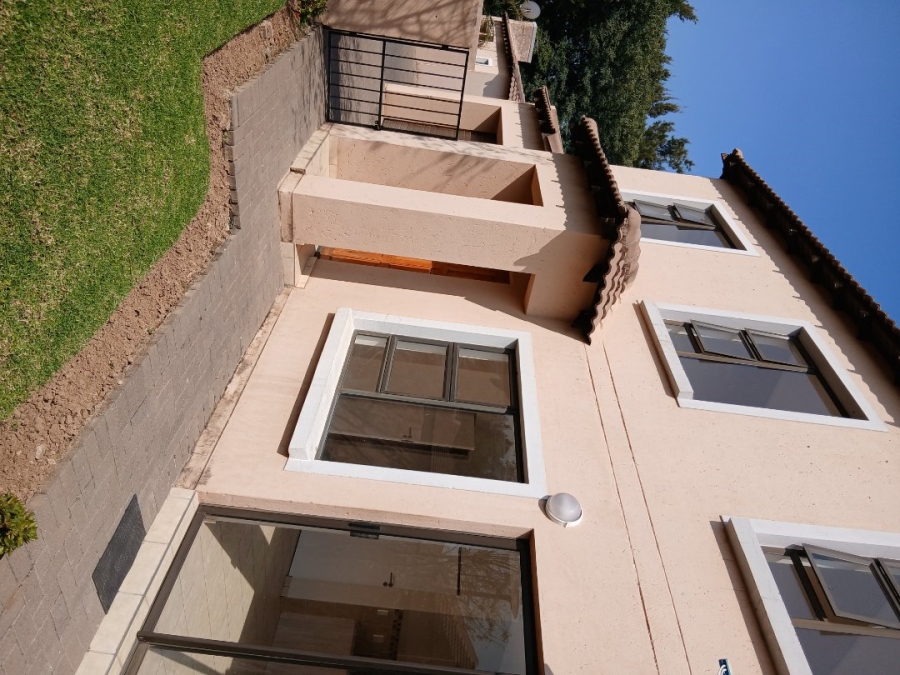 To Let 3 Bedroom Property for Rent in Montana Gauteng