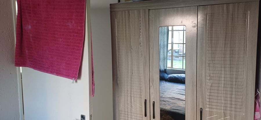 2 Bedroom Property for Sale in Hughes Gauteng