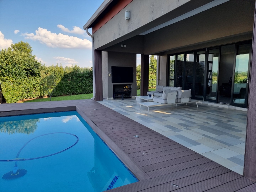 4 Bedroom Property for Sale in Copperleaf Estate Gauteng