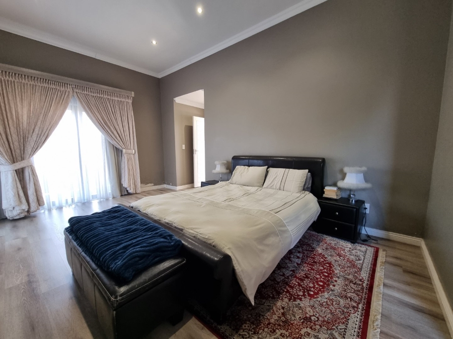 4 Bedroom Property for Sale in Copperleaf Estate Gauteng