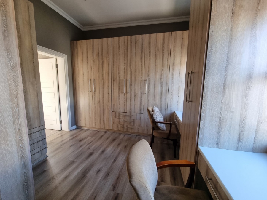 4 Bedroom Property for Sale in Copperleaf Estate Gauteng