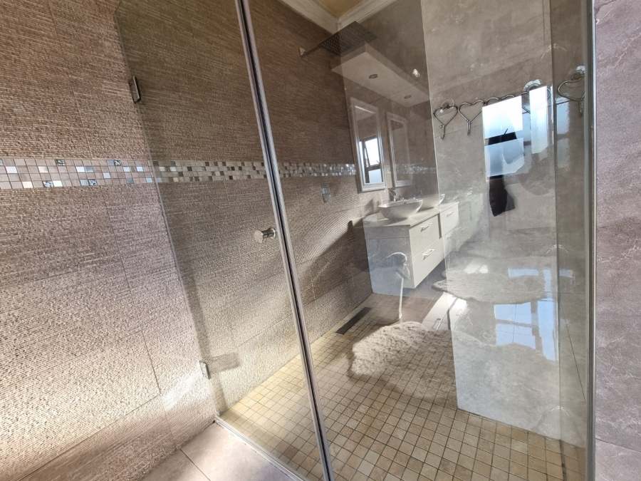 4 Bedroom Property for Sale in Copperleaf Estate Gauteng