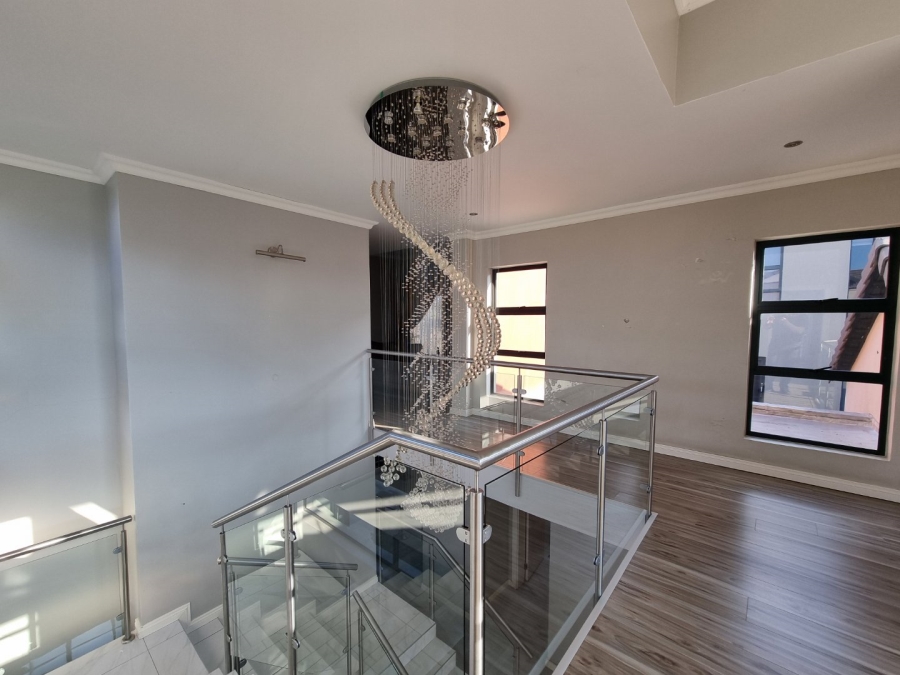 4 Bedroom Property for Sale in Copperleaf Estate Gauteng