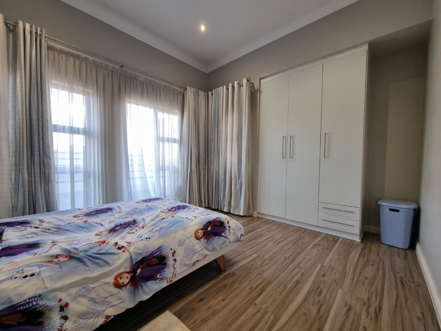 4 Bedroom Property for Sale in Copperleaf Estate Gauteng