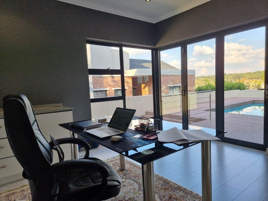 4 Bedroom Property for Sale in Copperleaf Estate Gauteng