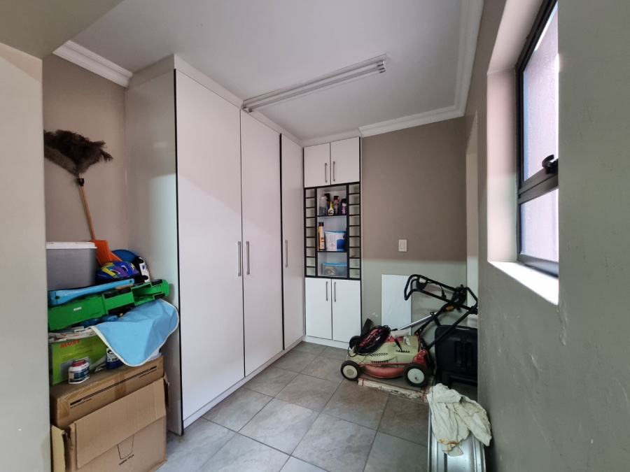 4 Bedroom Property for Sale in Copperleaf Estate Gauteng