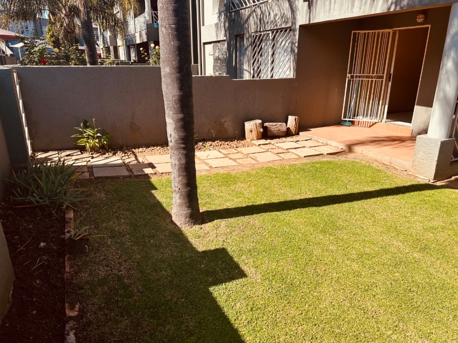 2 Bedroom Property for Sale in Mulbarton Gauteng