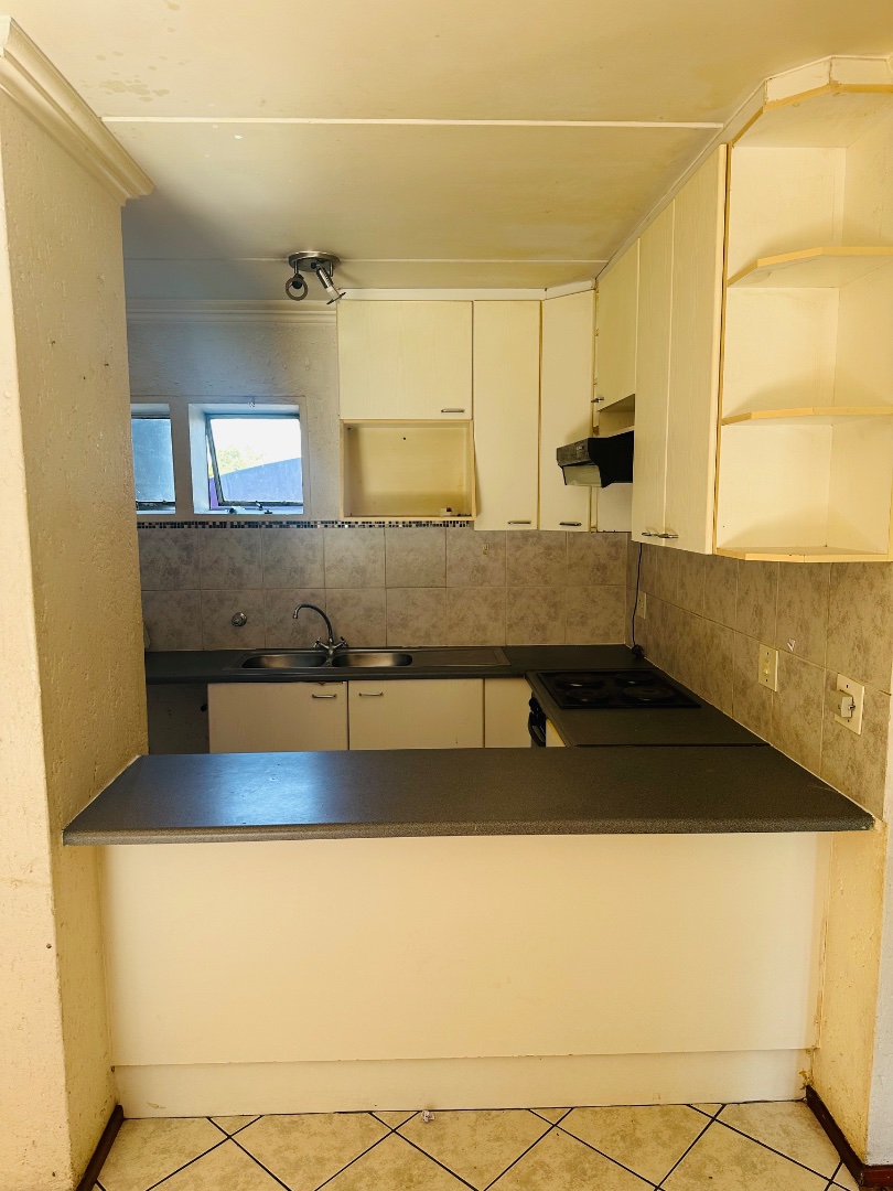 2 Bedroom Property for Sale in Mulbarton Gauteng