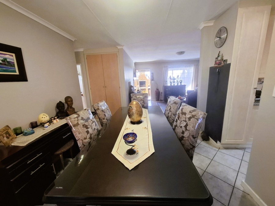 3 Bedroom Property for Sale in Equestria Gauteng