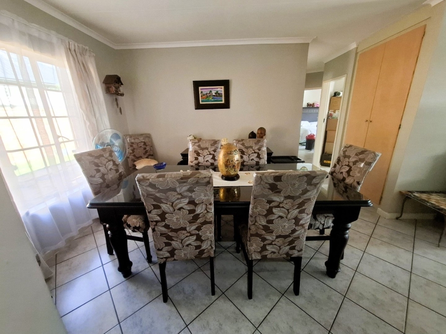 3 Bedroom Property for Sale in Equestria Gauteng