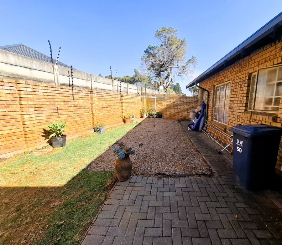 3 Bedroom Property for Sale in Equestria Gauteng