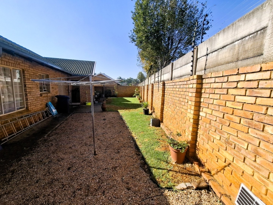 3 Bedroom Property for Sale in Equestria Gauteng