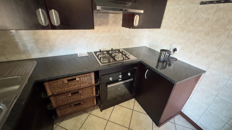 To Let 2 Bedroom Property for Rent in Rooihuiskraal North Gauteng