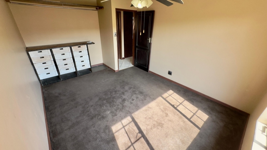 To Let 2 Bedroom Property for Rent in Rooihuiskraal North Gauteng