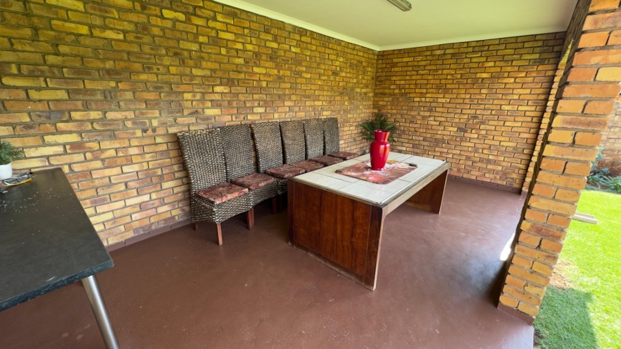 To Let 2 Bedroom Property for Rent in Rooihuiskraal North Gauteng
