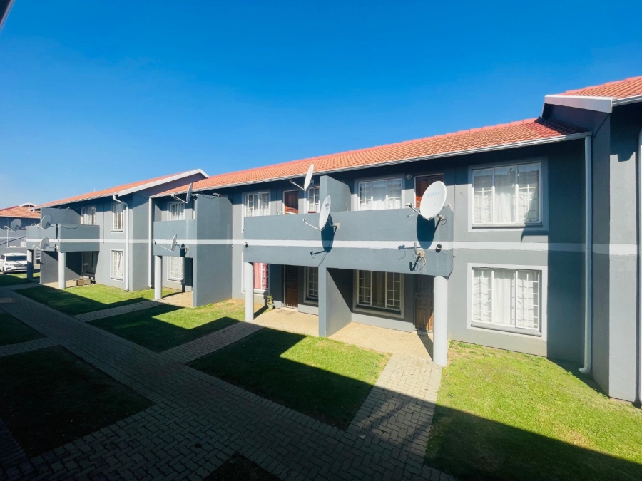 2 Bedroom Property for Sale in Comet Gauteng