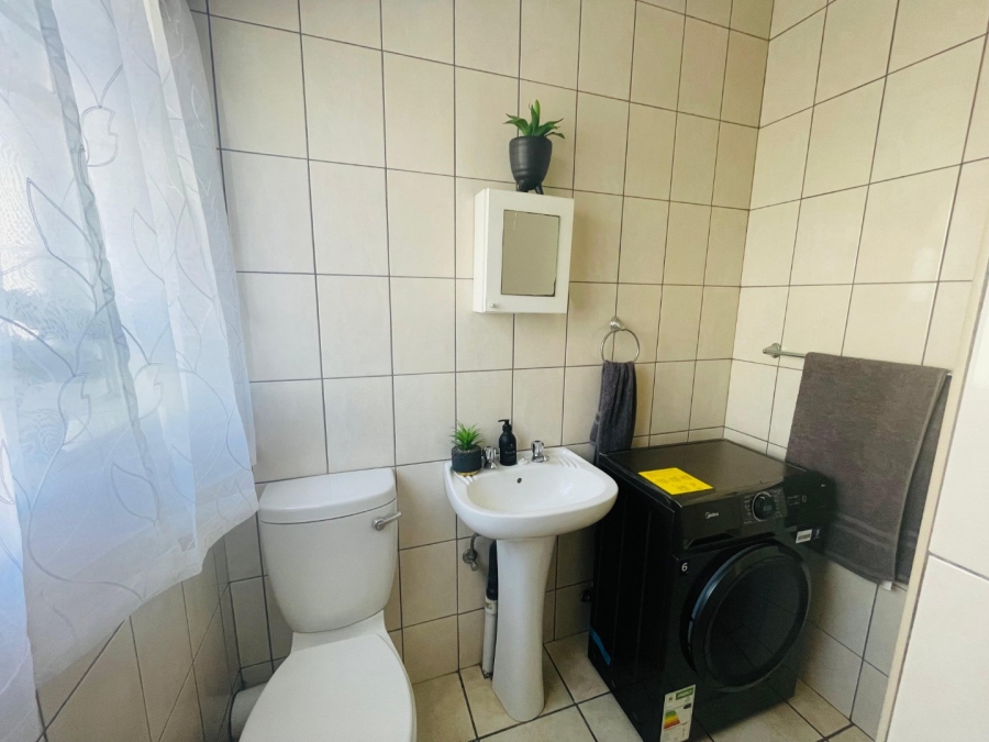 1 Bedroom Property for Sale in Comet Gauteng