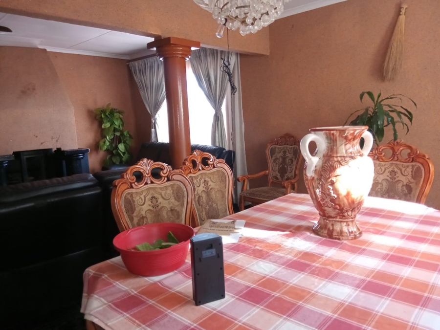  Bedroom Property for Sale in Dawn Park Gauteng