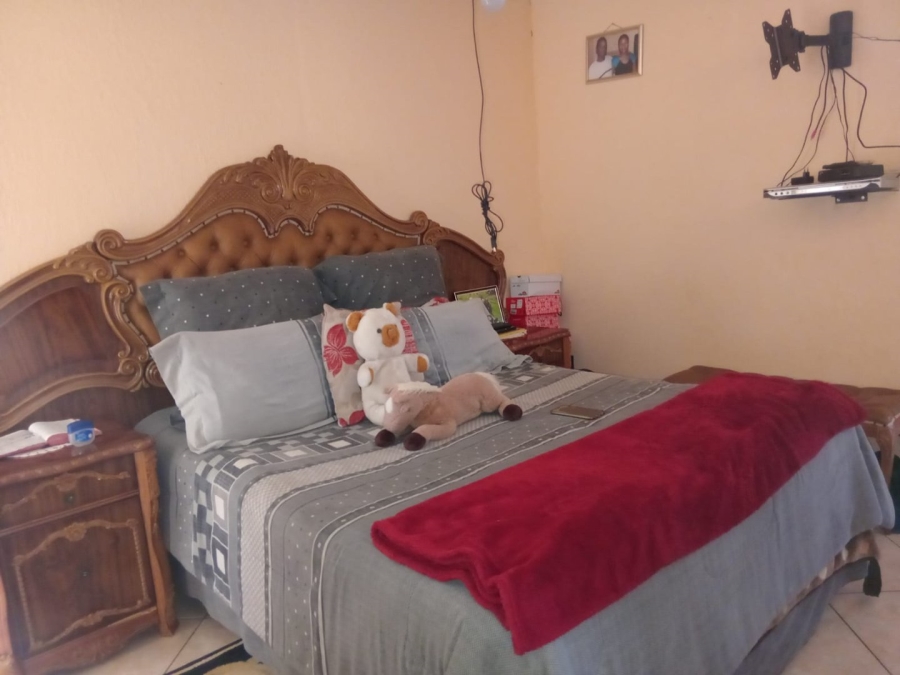  Bedroom Property for Sale in Dawn Park Gauteng