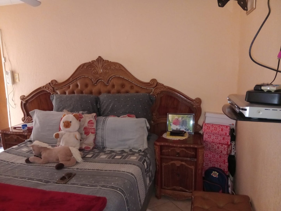  Bedroom Property for Sale in Dawn Park Gauteng