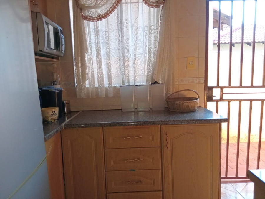  Bedroom Property for Sale in Dawn Park Gauteng