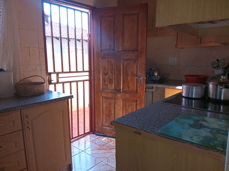  Bedroom Property for Sale in Dawn Park Gauteng