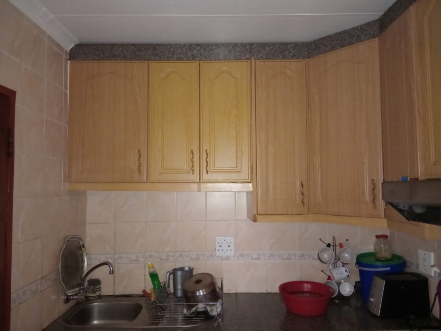  Bedroom Property for Sale in Dawn Park Gauteng