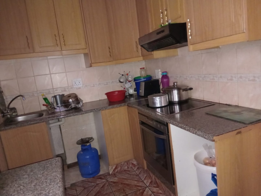  Bedroom Property for Sale in Dawn Park Gauteng