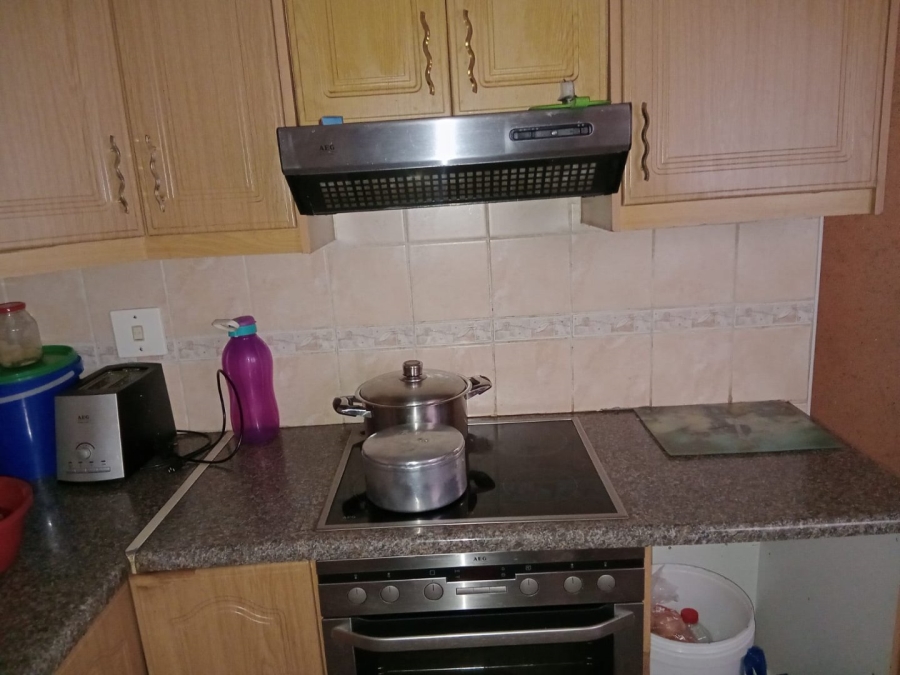  Bedroom Property for Sale in Dawn Park Gauteng